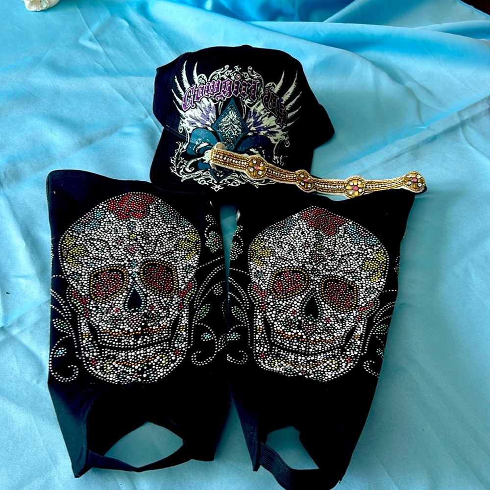Hat, headband and Boot Roxx for cowboy boots